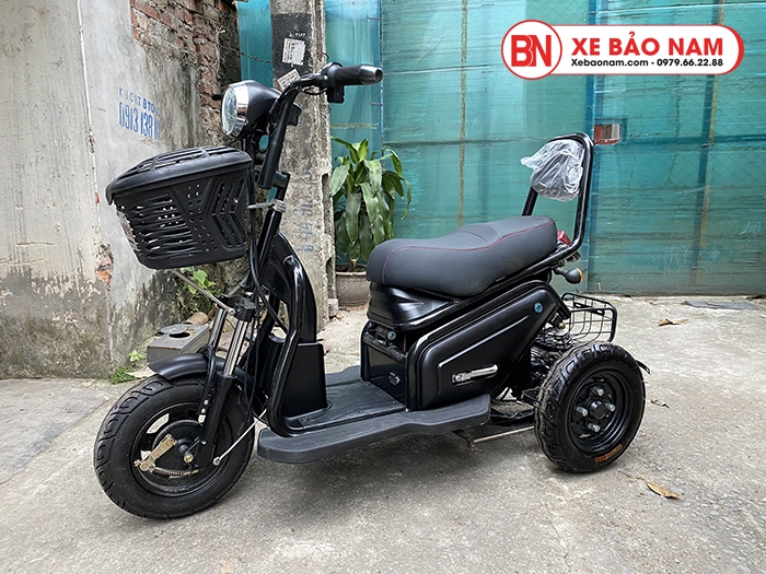 Xe điện 3 bánh màu Yuedi